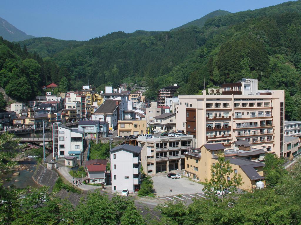 土湯温泉 やすらぎの宿 向瀧旅館 Fukushima  Exterior photo